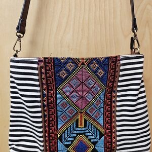 Jen&Co Felicity Aztec Multicolor Striped and Patterned Women's Bag